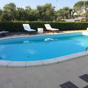 https://roxis-house.barihotels.org